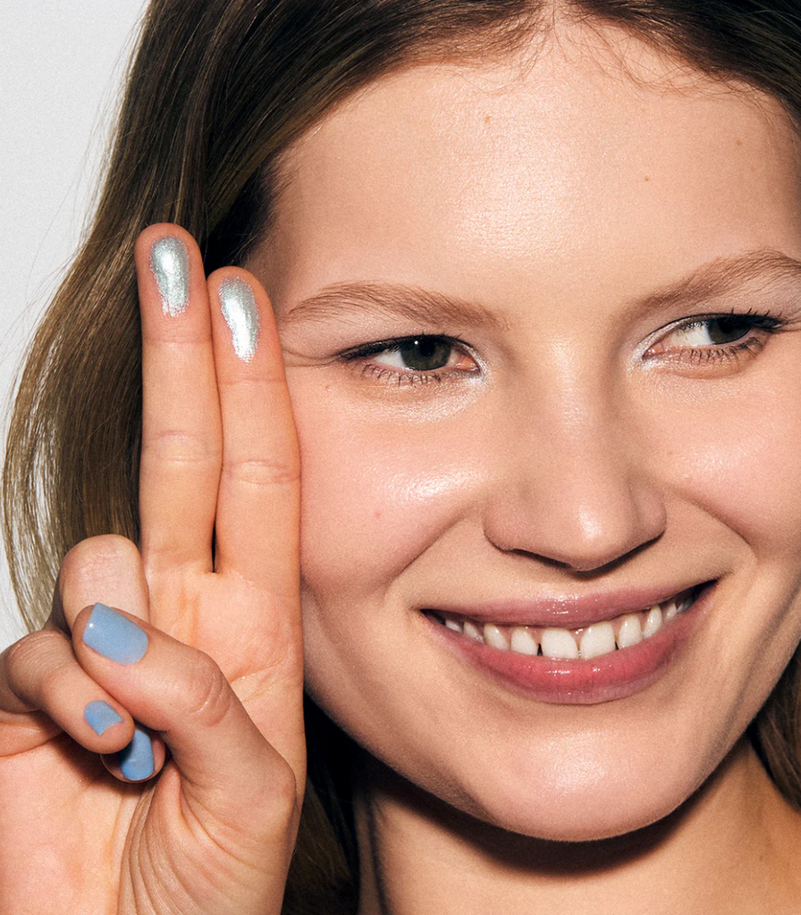 Y2K Fever Meets Mermaid Metallics: Summer’s Final Beauty Wave